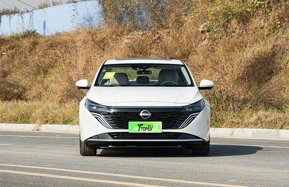 imgi_3_1_3(40) Nissan Teana 2026– Factory Price From China | Electric Vehicle Import Canada - Image 1