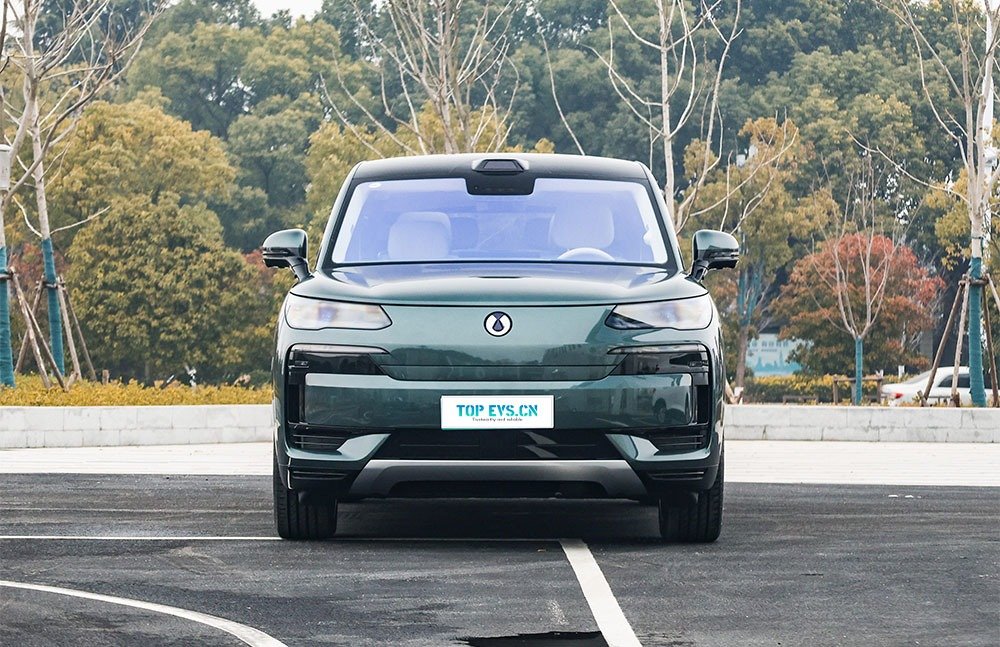 imgi_3_2_3(16) Denza N9 DM 2026– China Export Vehicle | Order From China to Canada - Image 1